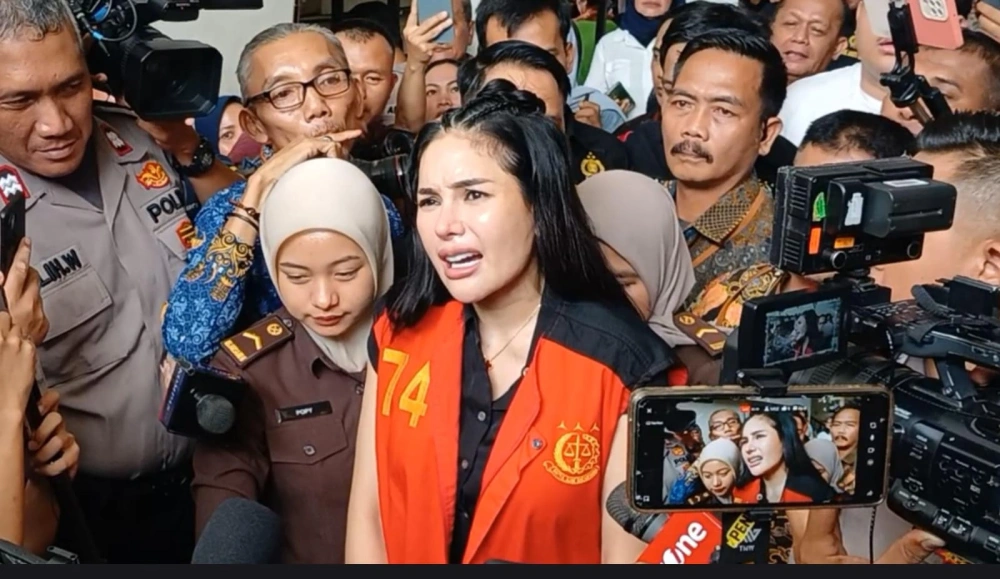 Pengadilan Tinggi (PT) DKI Jakarta resmi menjatuhkan vonis 6 tahun penjara terhadap Nikita Mirzani. [FTNews/Raka]